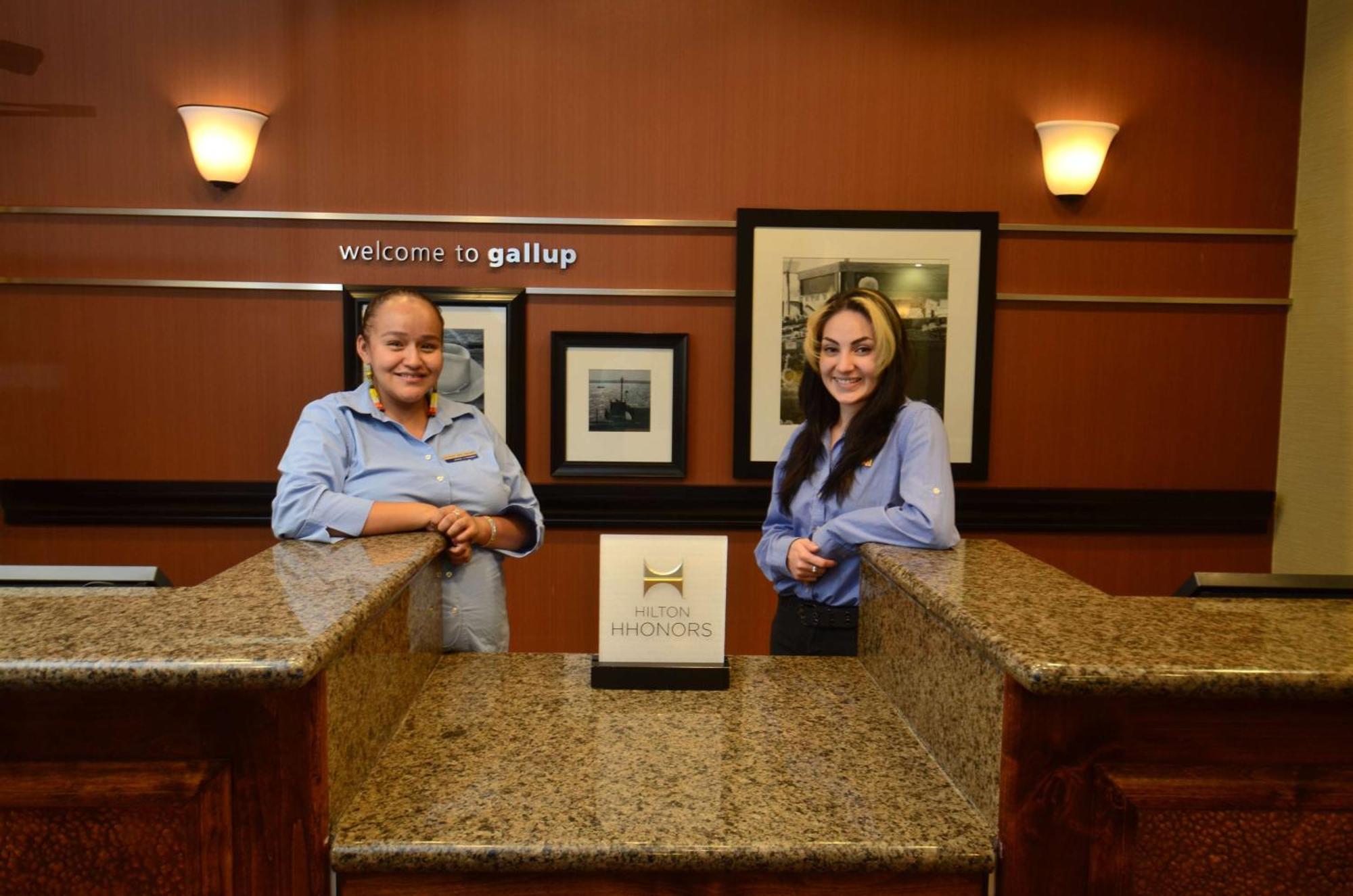 Hampton Inn & Suites Gallup Bagian luar foto