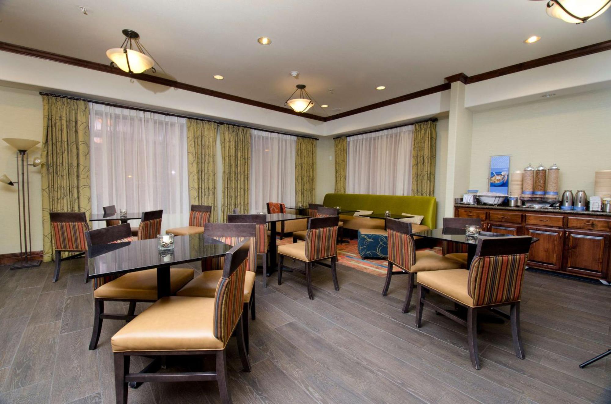 Hampton Inn & Suites Gallup Bagian luar foto