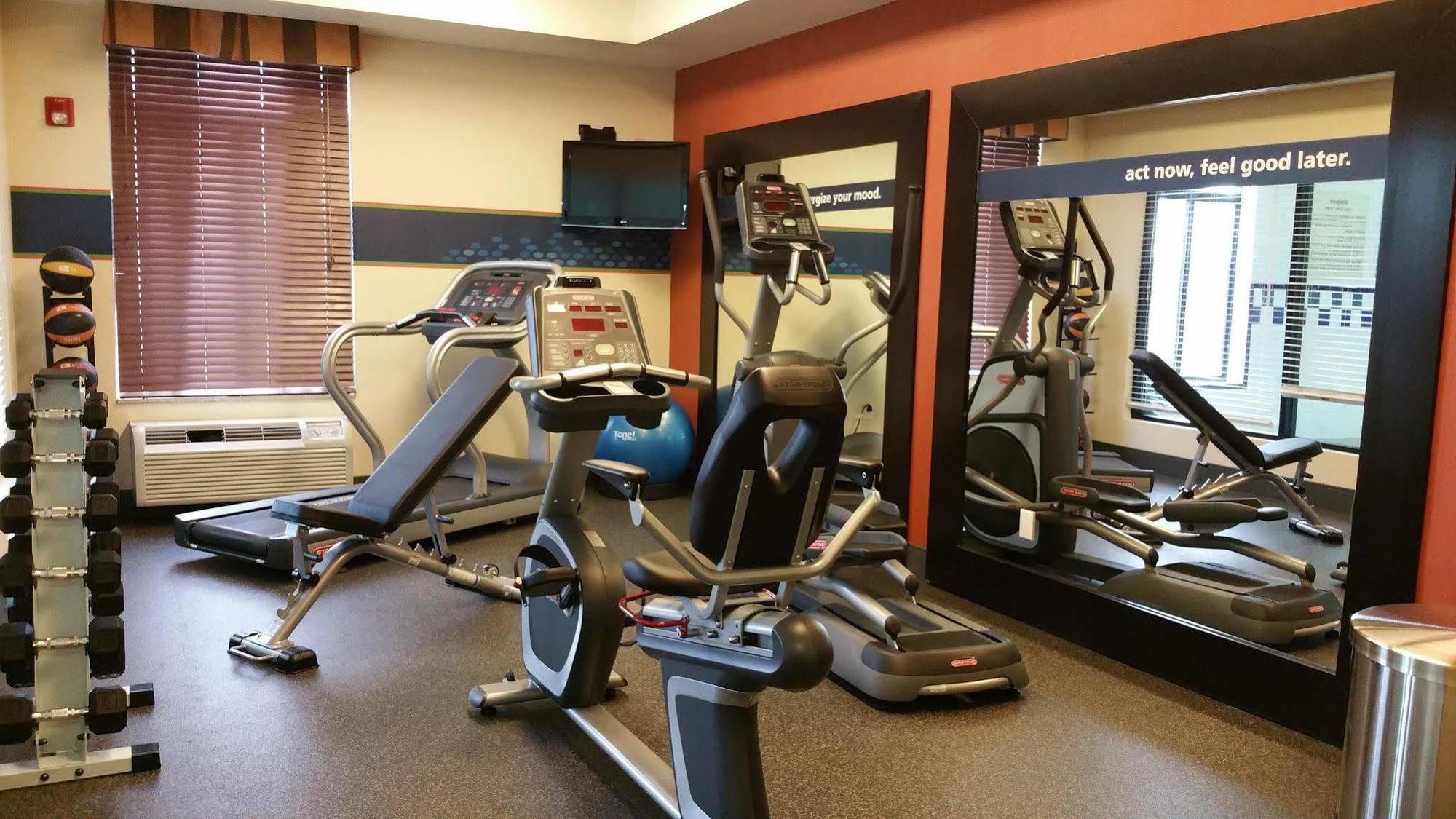 Hampton Inn & Suites Gallup Bagian luar foto